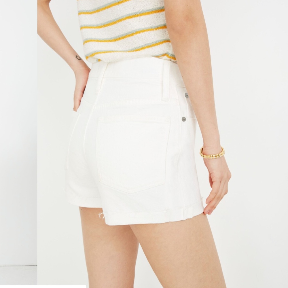 Madewell High-Rise Denim Shorts in Tile White size 28